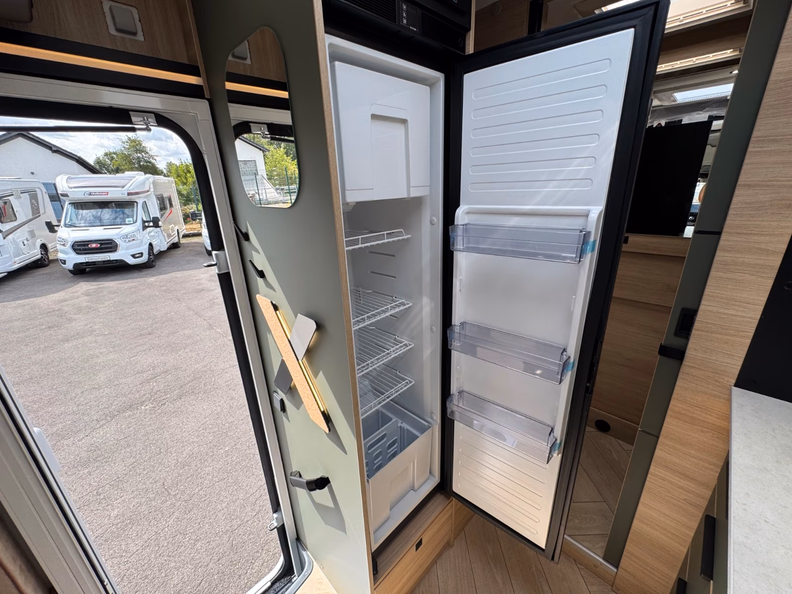 Challenger X260 NEUHEIT Arctic/Automatik/ MJ 2027 Exklusiv – Foto 14 von 22
