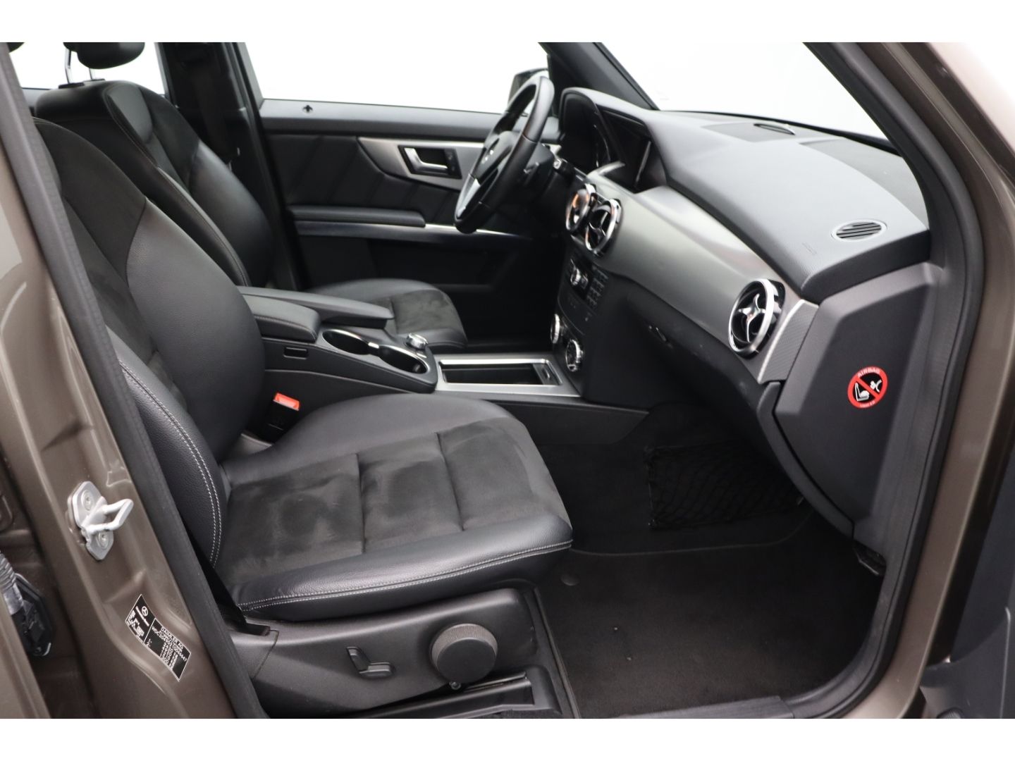 Fahrzeugabbildung Mercedes-Benz GLK 220 CDI BlueEfficiency ACC Navi AHK