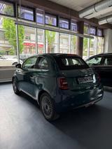 Fiat 500e Cabrio/ACC/SZH - Fiat 500e: Automatik