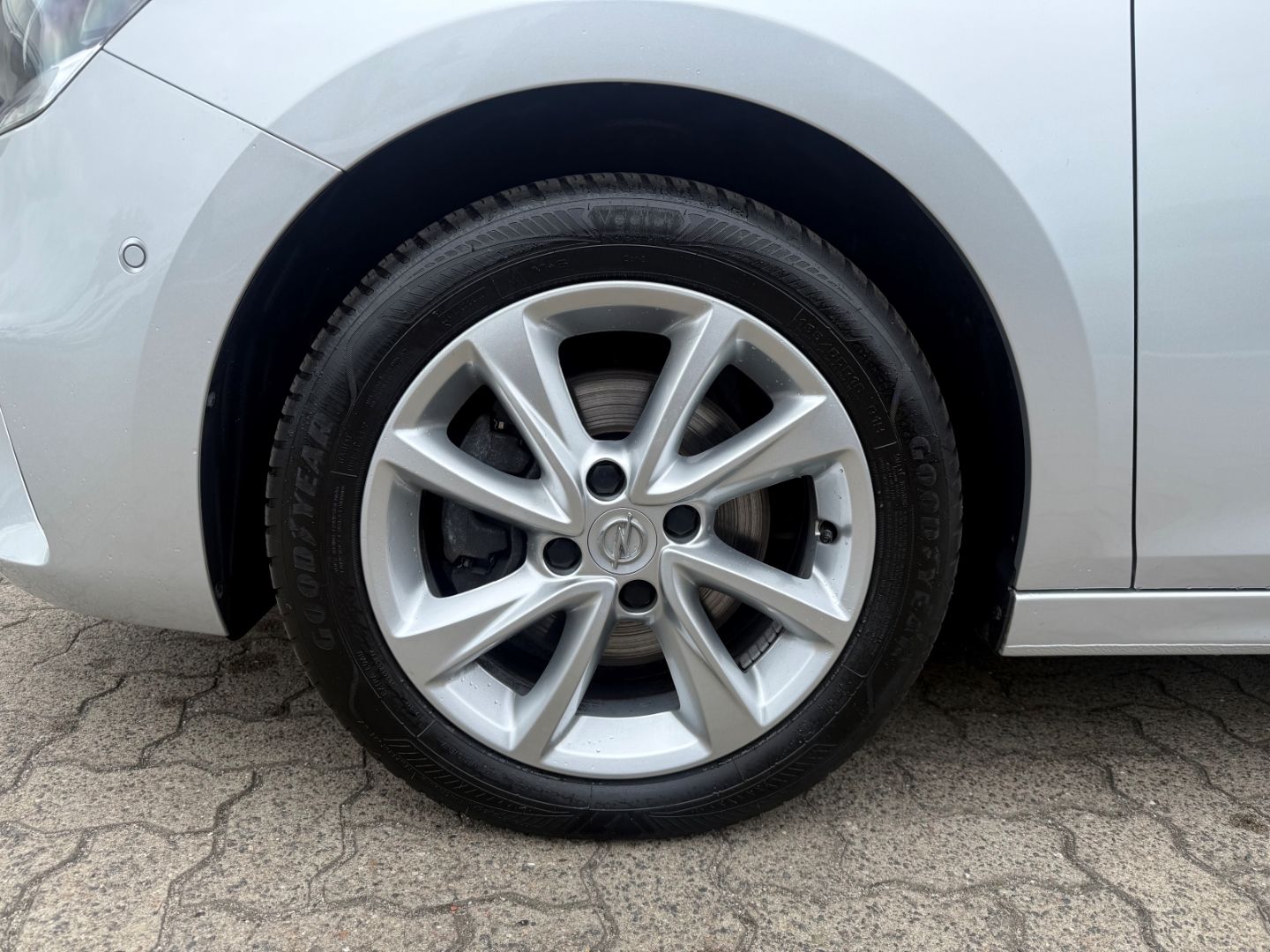 Fahrzeugabbildung Opel Corsa F Elegance SHZ+Kamera+Allwetter