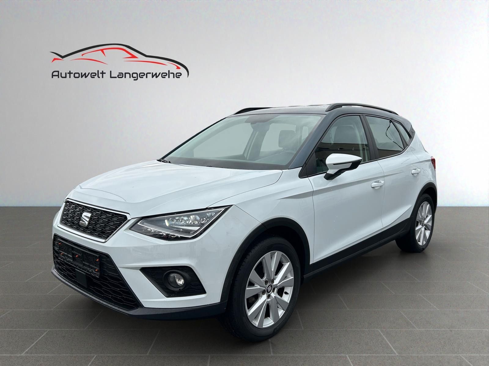 SEAT Arona*Style*Navi*PDC*SHZ*8-Fach*Apple*1.Hand*