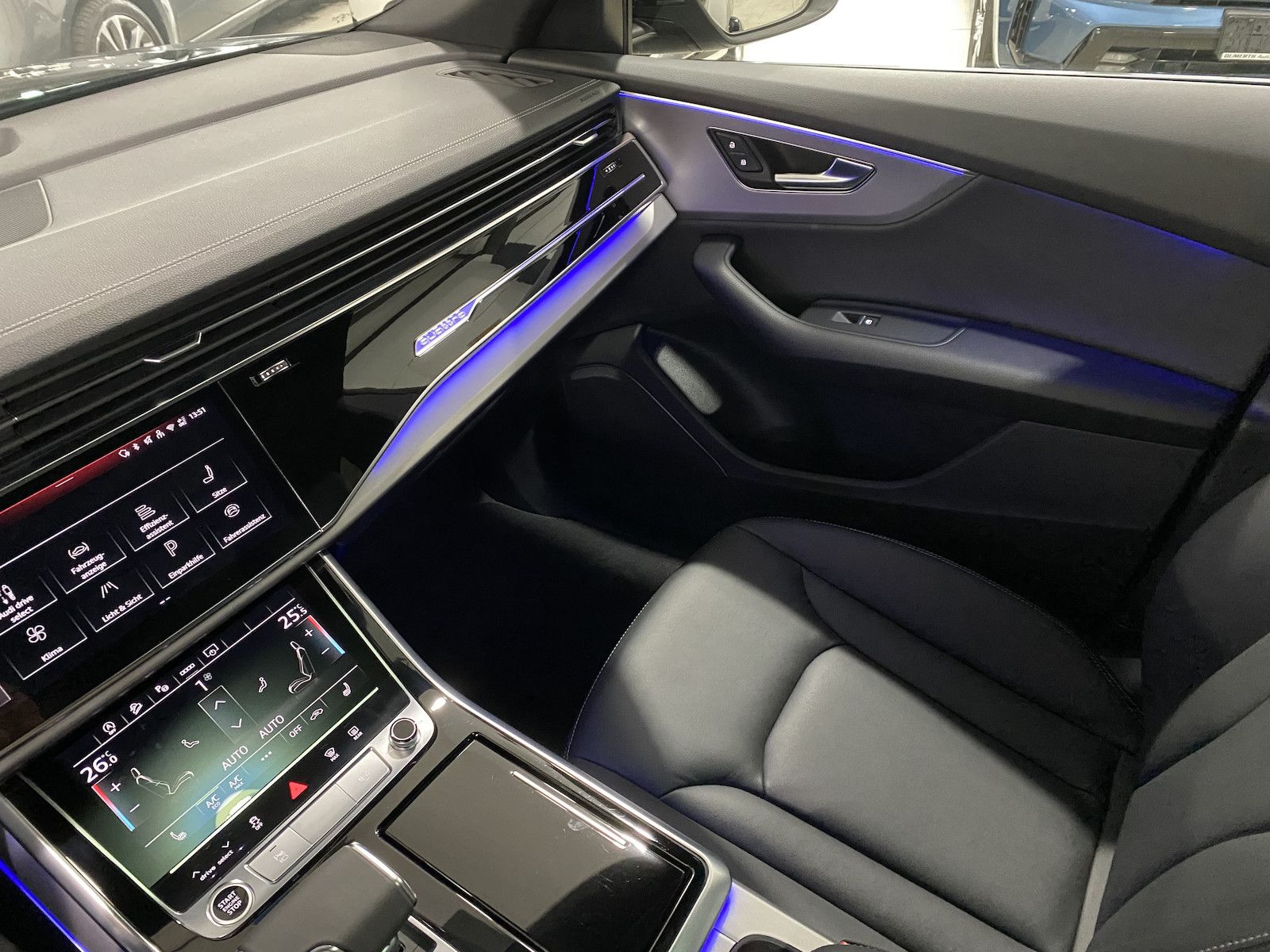 Fahrzeugabbildung Audi Q8 45 Tdi quattro S Line/´23/Pano/ACC/AIR/