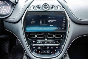 2021 Aston Martin DBX — миниатюра 27