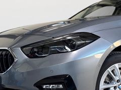 Fahrzeugabbildung BMW 218i Gran Coupé -- Lenkrad heizb/Glasdach/Kamera