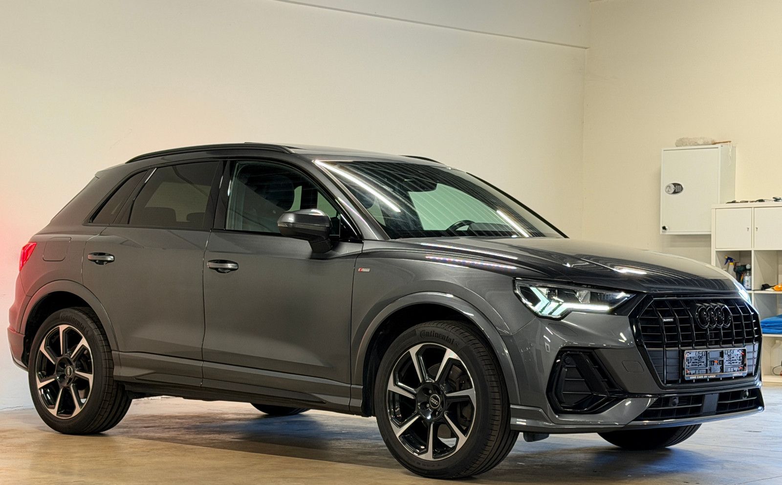 Audi Q3 40 TDI quattro S Line imagem 3