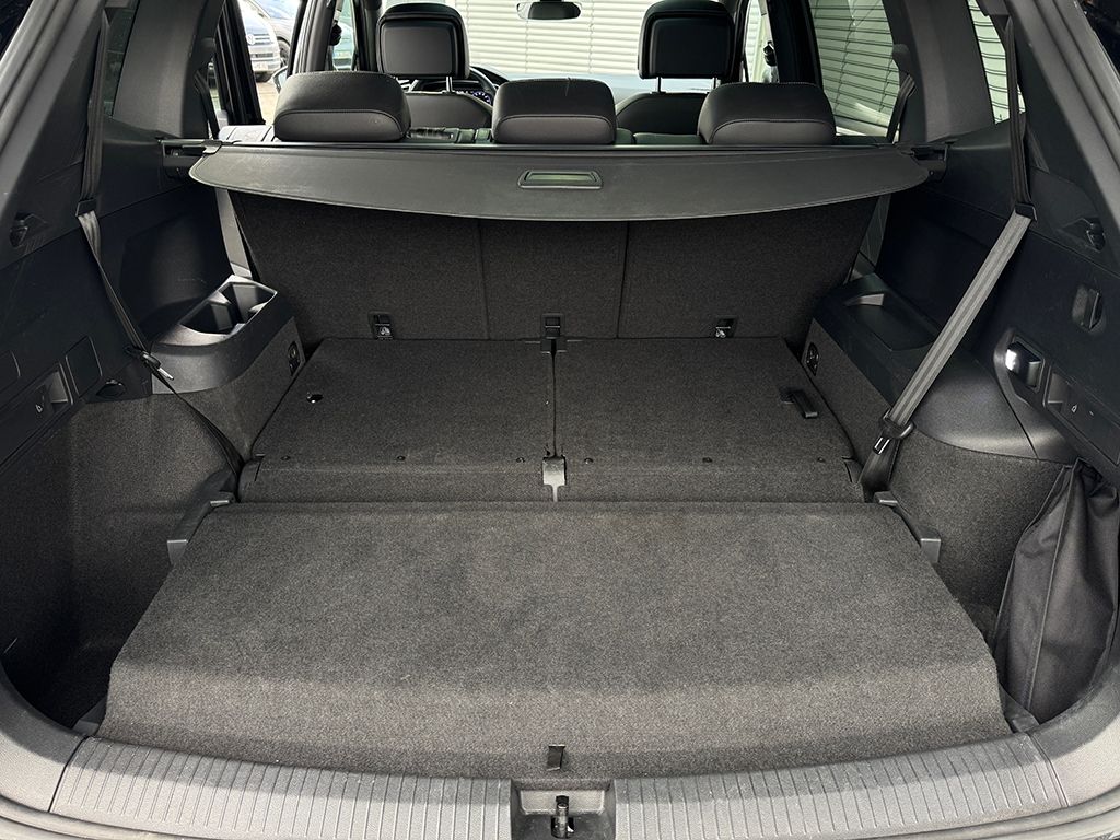 Tiguan Allspace 2.0 TDI 4M R-LINE *LEDER*H&K*