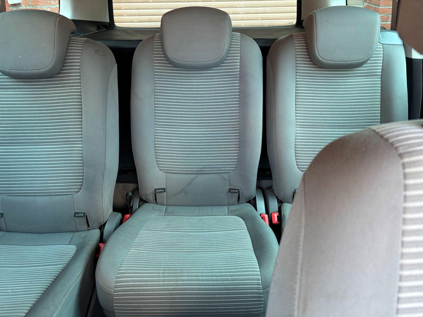 Seat Alhambra 2014 — photo 8