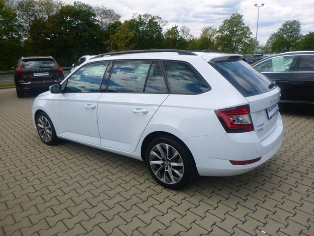 Fahrzeugabbildung Skoda Fabia Combi 1,0 TSI >NAV/LED/SHZ/PDC<