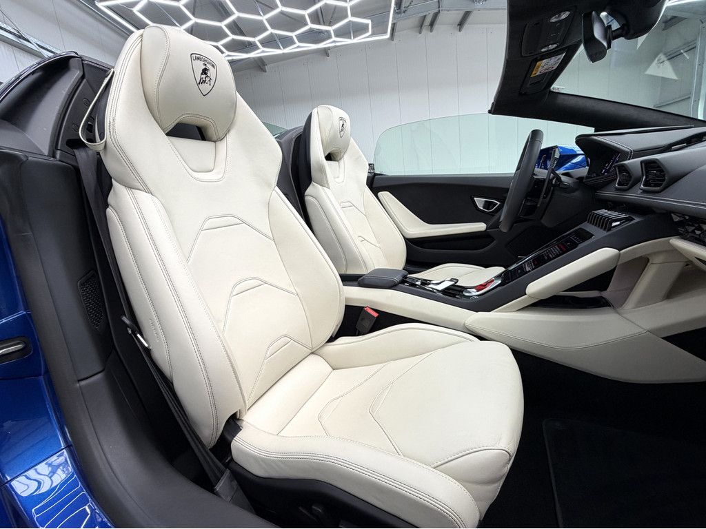 Lamborghini Huracan EVO Spyder AWD Blu Sideris Lift Kamera foto 12