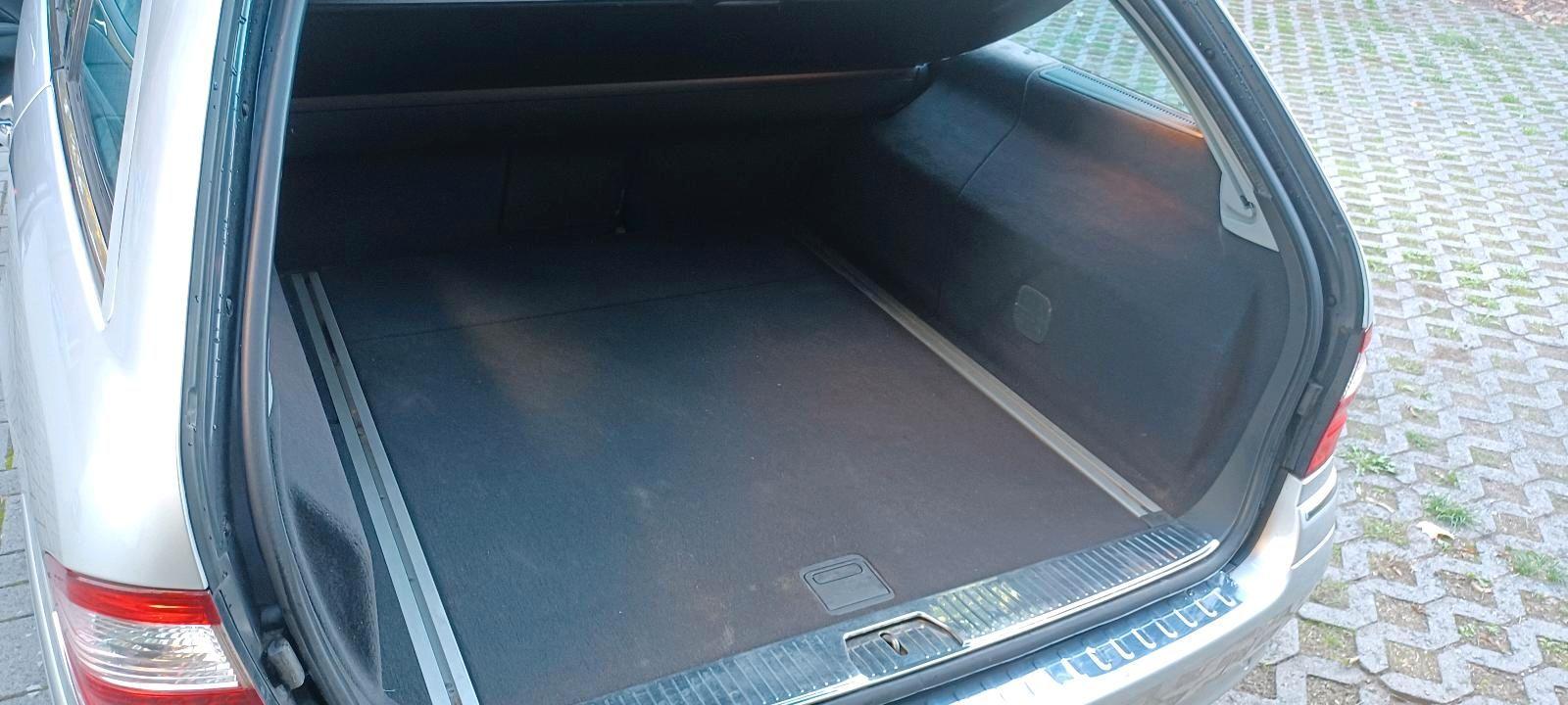 Mercedes-Benz E350 2005 — photo 14
