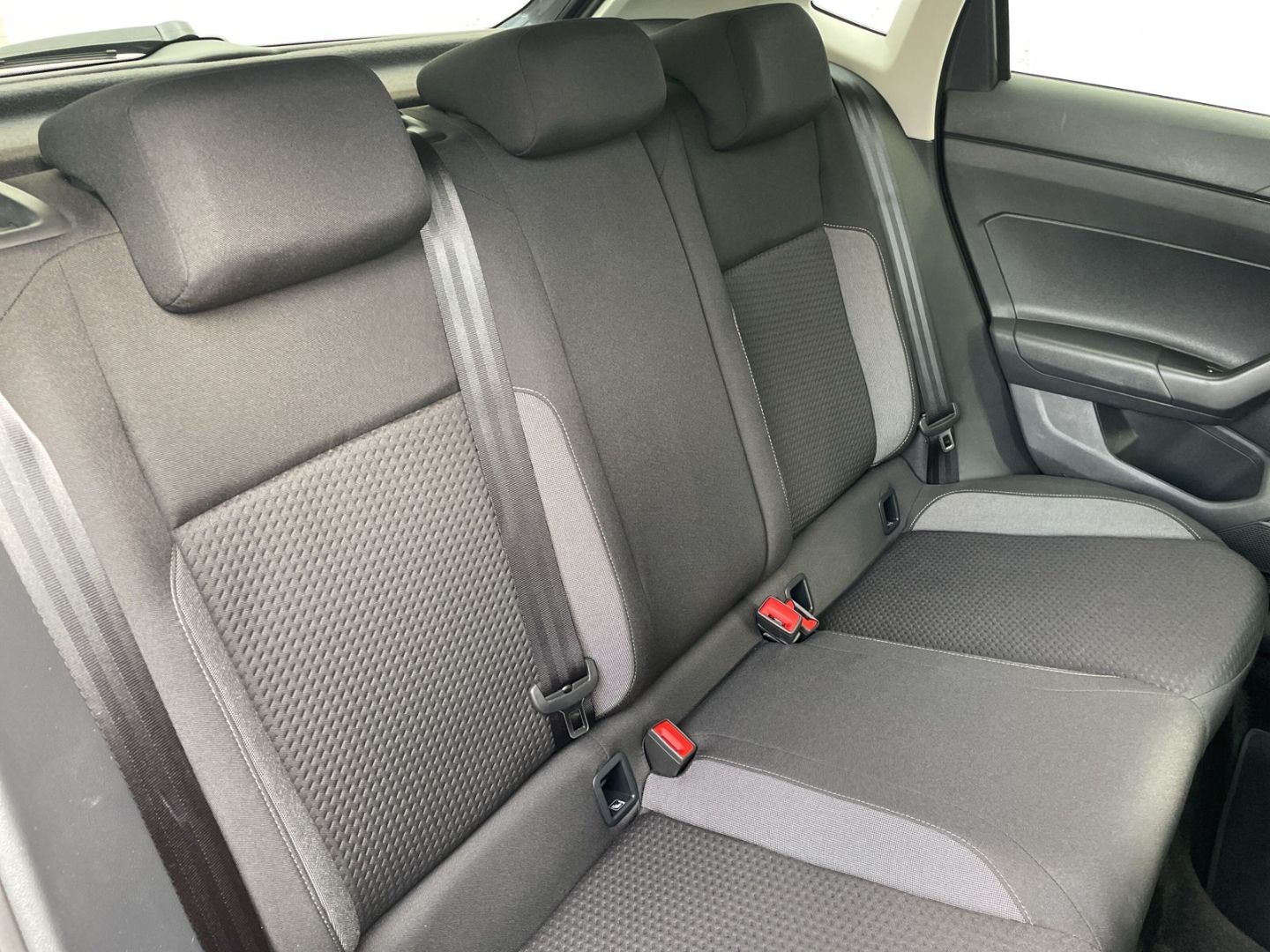 Polo 1.0TSI DSG Life Kamera/Navi/App-Connect/LED