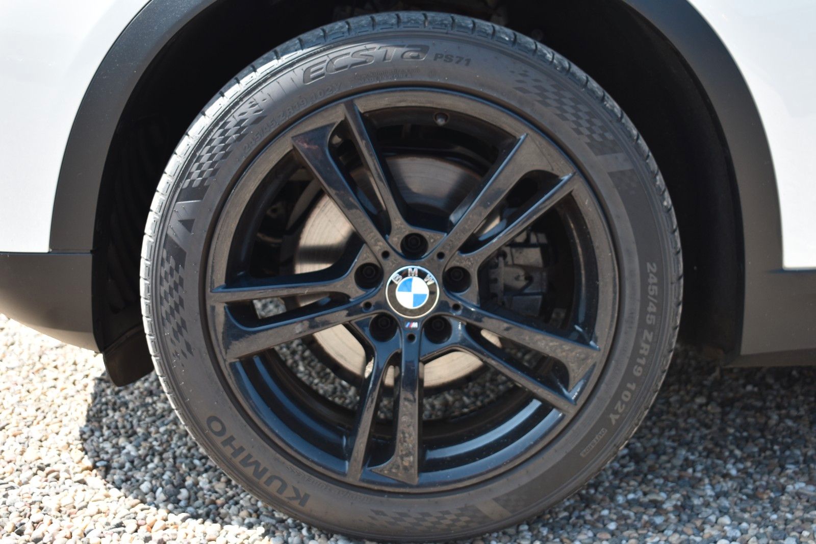Fahrzeugabbildung BMW X3 xDrive 20 d M Sport  AHK / 19 Zoll/
