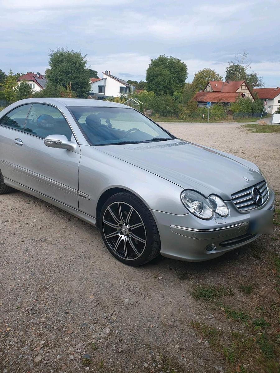 Mercedes-Benz CLK 320