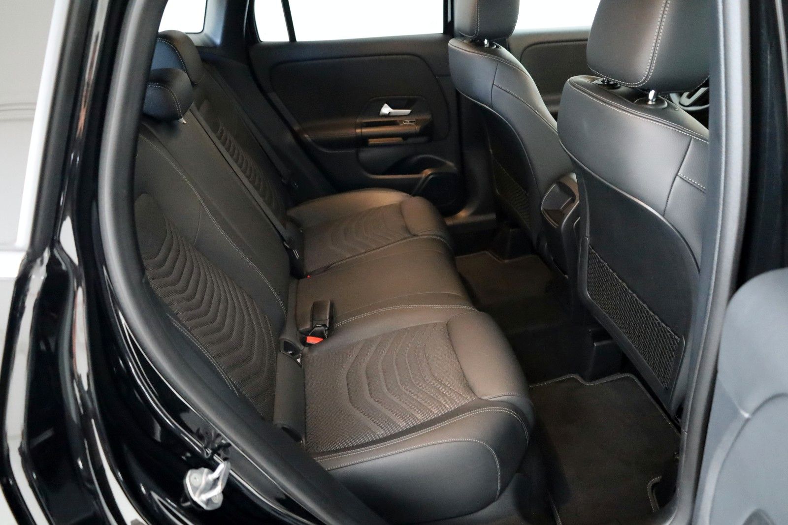 Fahrzeugabbildung Mercedes-Benz GLA 250 e Style, T.Leder, Navi ,LED, SH,Kamera