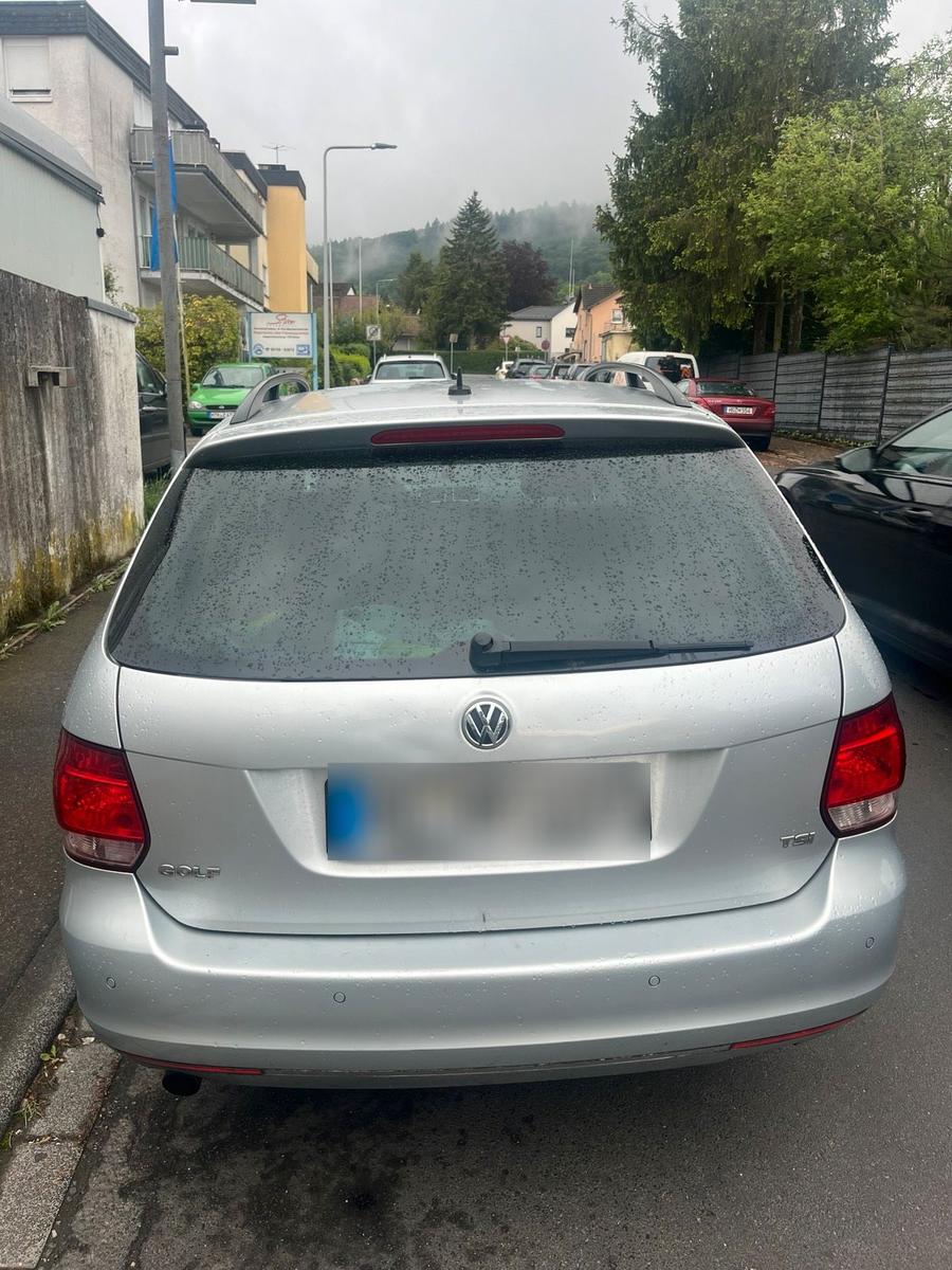 Volkswagen Golf 2013 — rear view