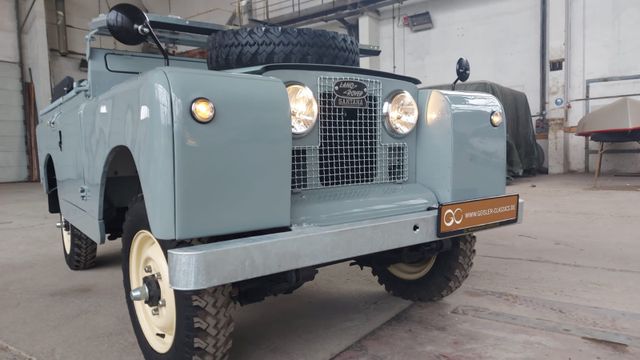 Land Rover Serie II 2A mid-grey Diesel Neuaufbau sofort!