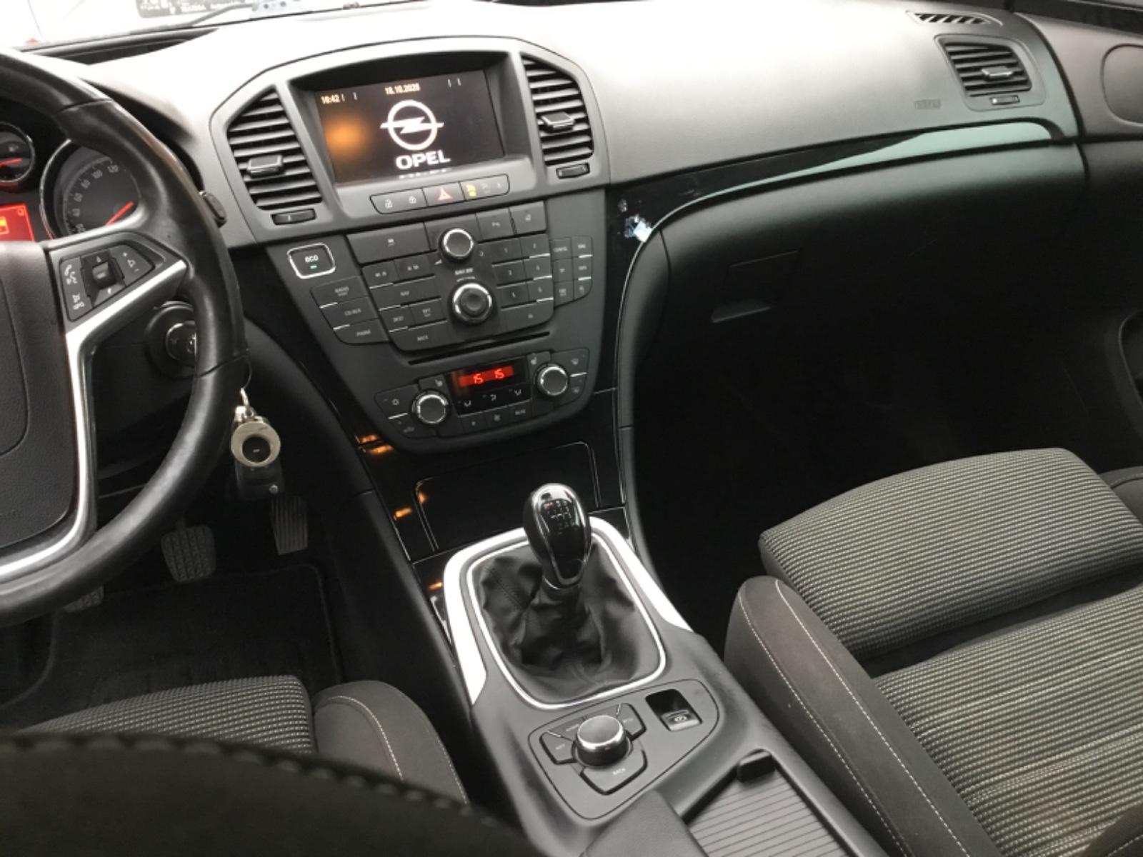 Opel Insignia 2013 — фото 13