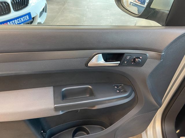 Volkswagen Touran Conceptline *KLIMA*TEMPOMAT*SZHZ*