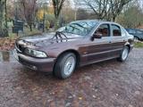 BMW 528i A - - BMW 528 aus 1996: 528i