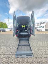 Mercedes-Benz SPRINTER  MIT BEHINDERTENGERECT RAMPE - Mercedes-Benz Sprinter in Köln