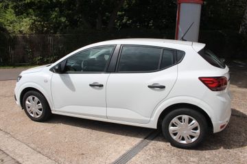 Dacia Sandero - 4