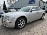 Chrysler 300C 3.0 CRD Automatik Leder Xenon Kamera - Chrysler 300C mit Diesel-Antrieb: Limousine