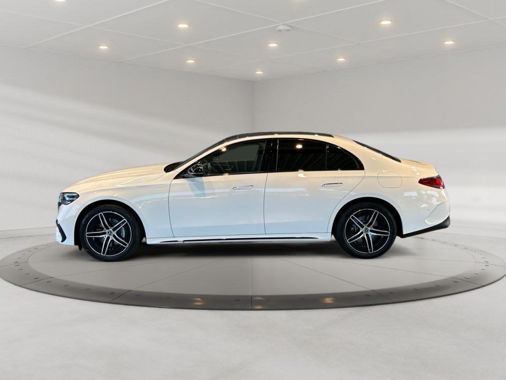 Mercedes-Benz E 300 e 4matic AMG AMG+MBUX+Burm+Night+AHK+Pano foto 5