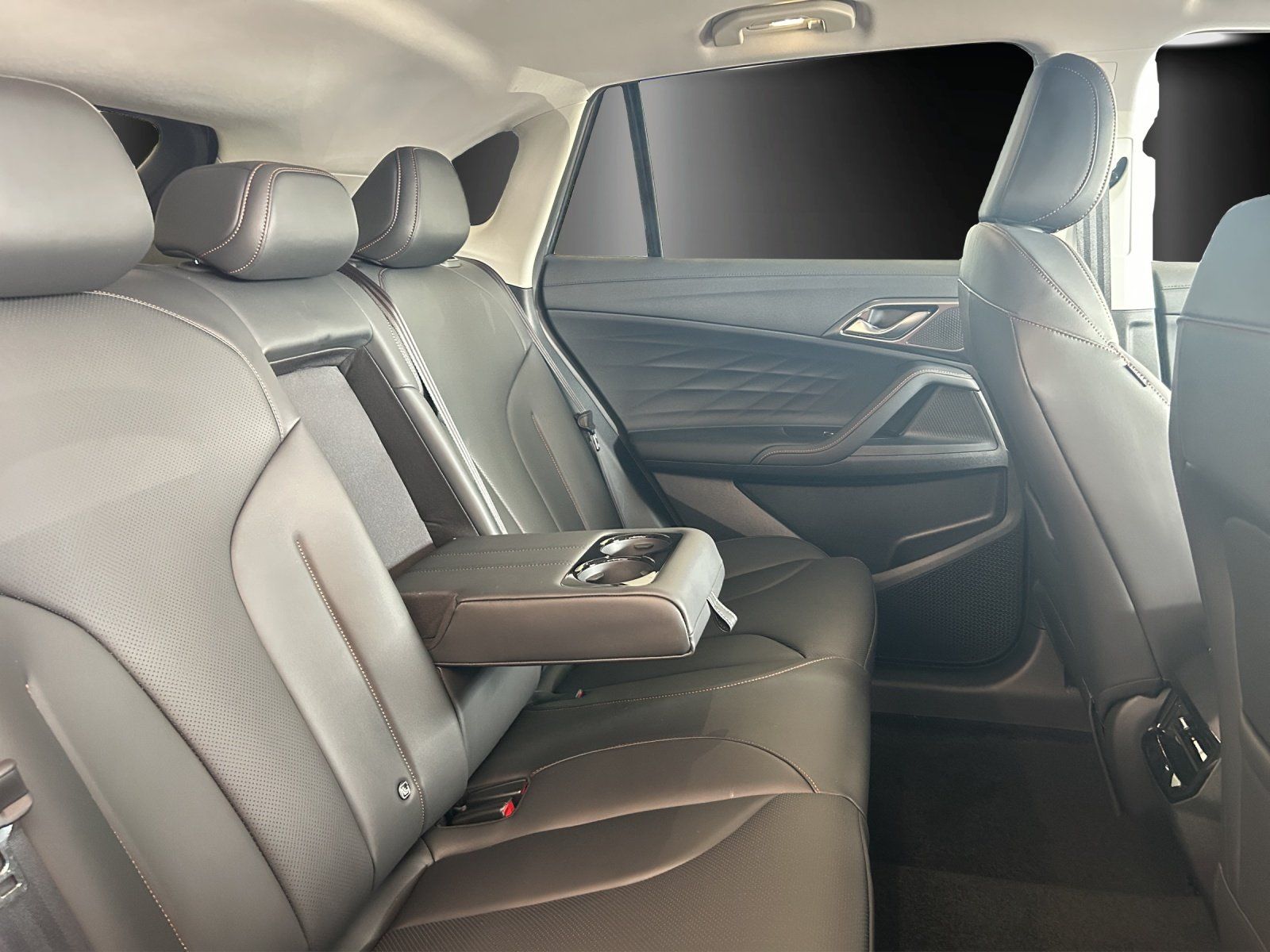Fahrzeugabbildung MG HS PHEV Luxury
