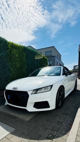 Audi TT 2.0 TDI ultra S-Line Vollausstattung - Audi TT in Krefeld
