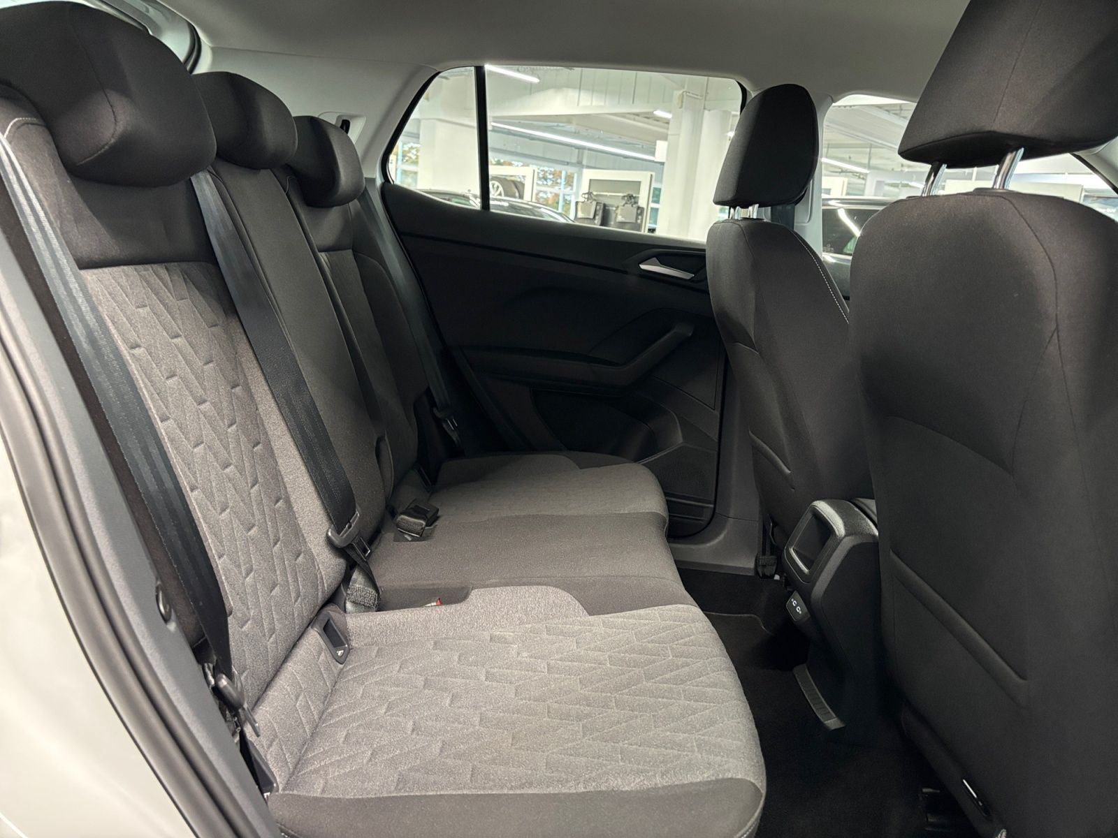 Volkswagen T-Cross - Bild 11