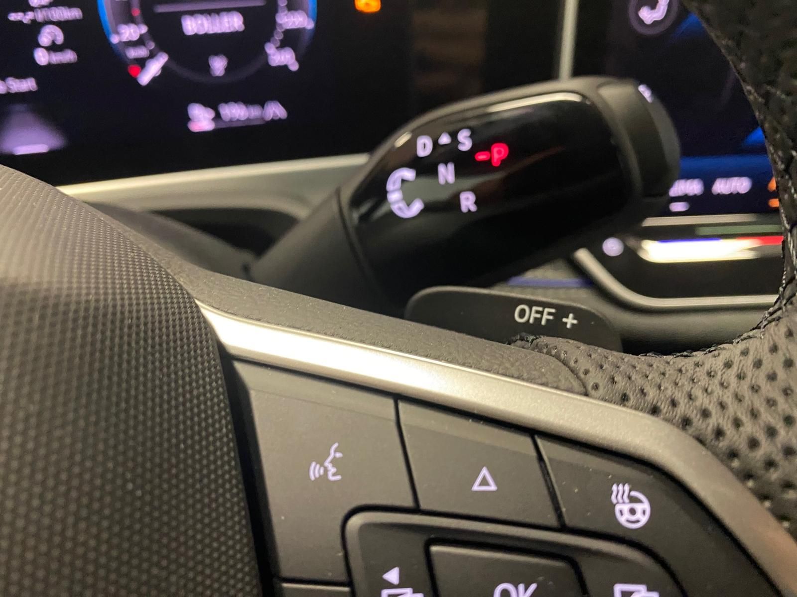 Fahrzeugabbildung Volkswagen Passat Variant 1.5 TSI eHybrid DCC R-Line
