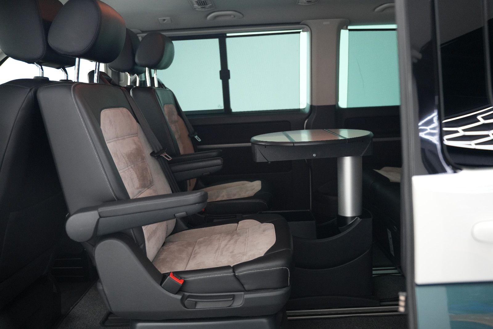 Fahrzeugabbildung Volkswagen T6 Multivan Generation S *7-Sitz*DynAudio*Kamera
