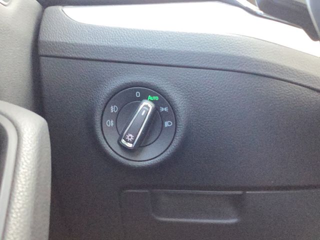 Superb Combi 2.0TDI DSG Ambition AHK