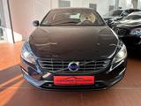 Volvo V60 Kombi Business Edition 2.0lit 5 Zylinder-AHK - Volvo V60 Edition mit Diesel-Antrieb
