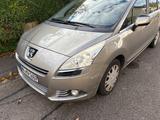 Peugeot 5008 - 7-Sitzer - gut gepflegt - TÜV neu - Peugeot 5008 von privat