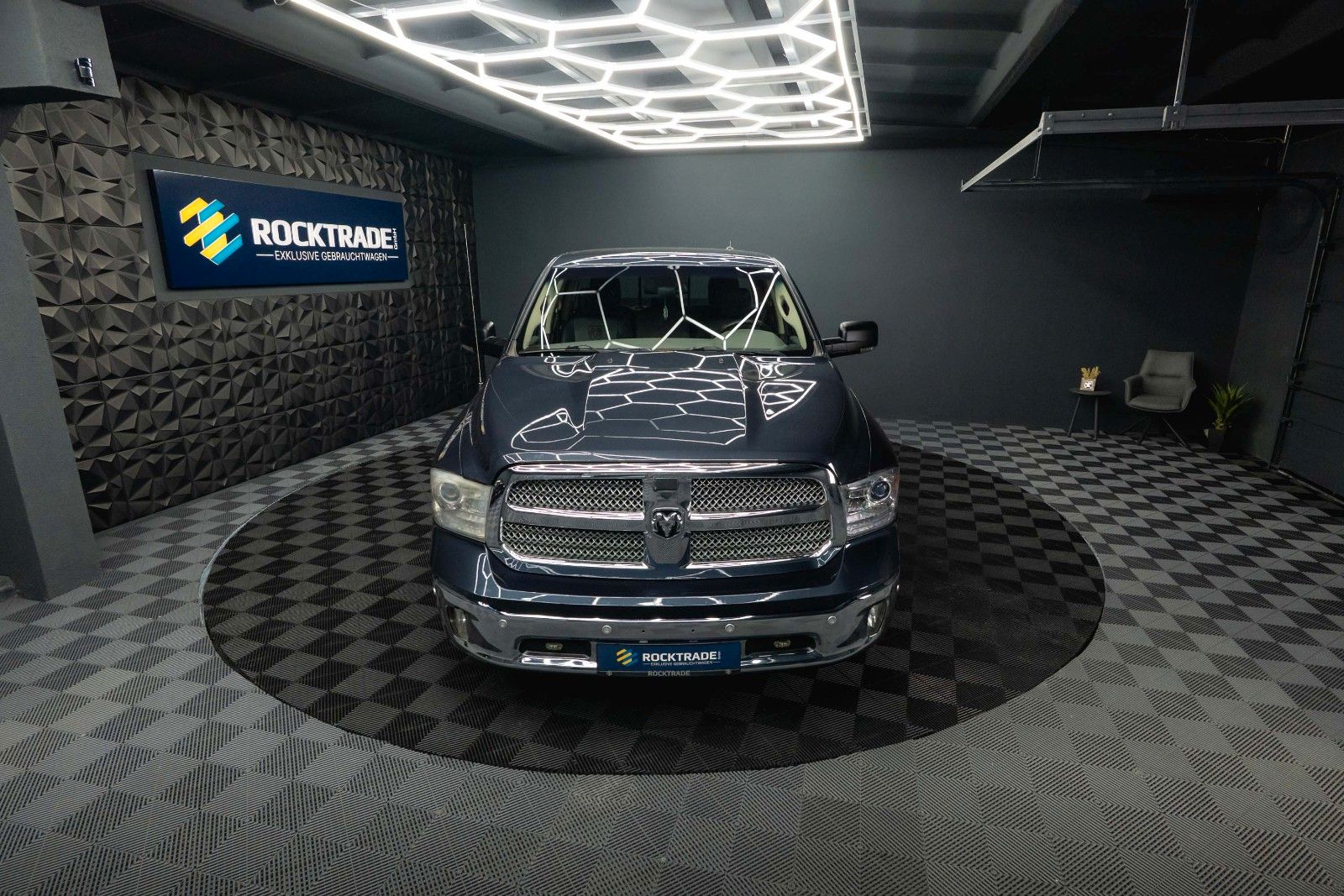 Fahrzeugabbildung Dodge RAM 5.7 V8 HEMI LPG PRINS | LONGBED | 20 Zoll