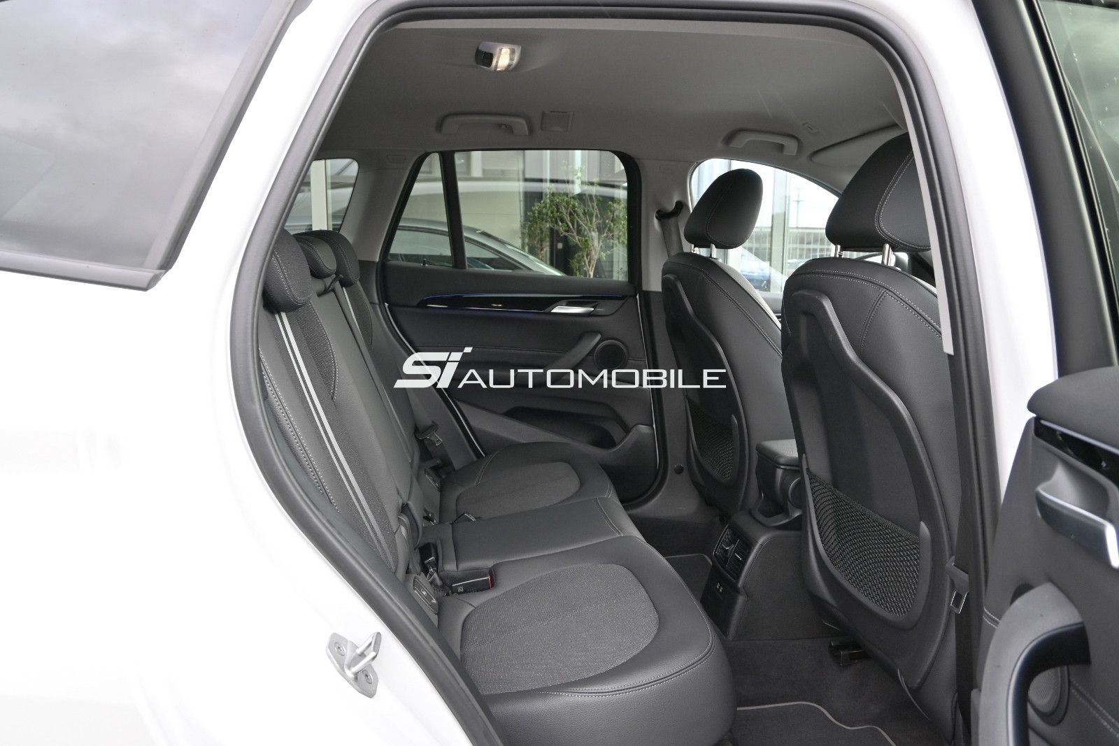 Fahrzeugabbildung BMW X1 xDr. 20d Sport Line °ACC°AHK°HEAD-UP°KAMERA°