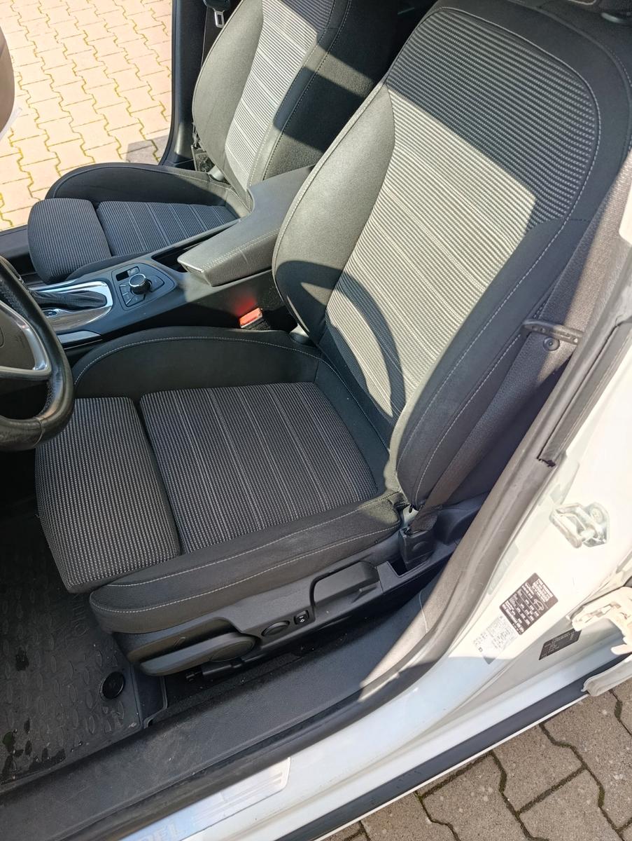 Opel Insignia 2011 — photo 7