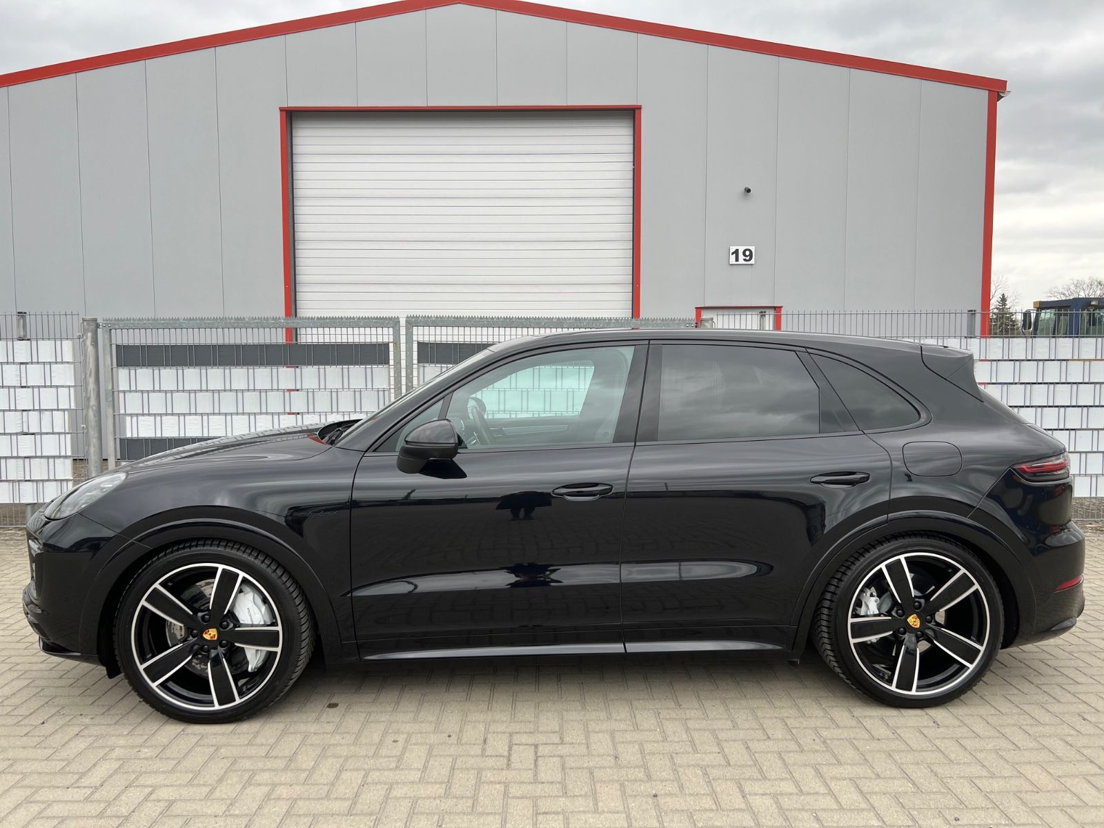 PORSCHE Cayenne E-Hybrid -