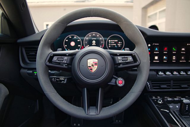 Porsche 992 Targa 4 GTS*ACC,BOSE,18-Wege,Sitzbelüft,360°