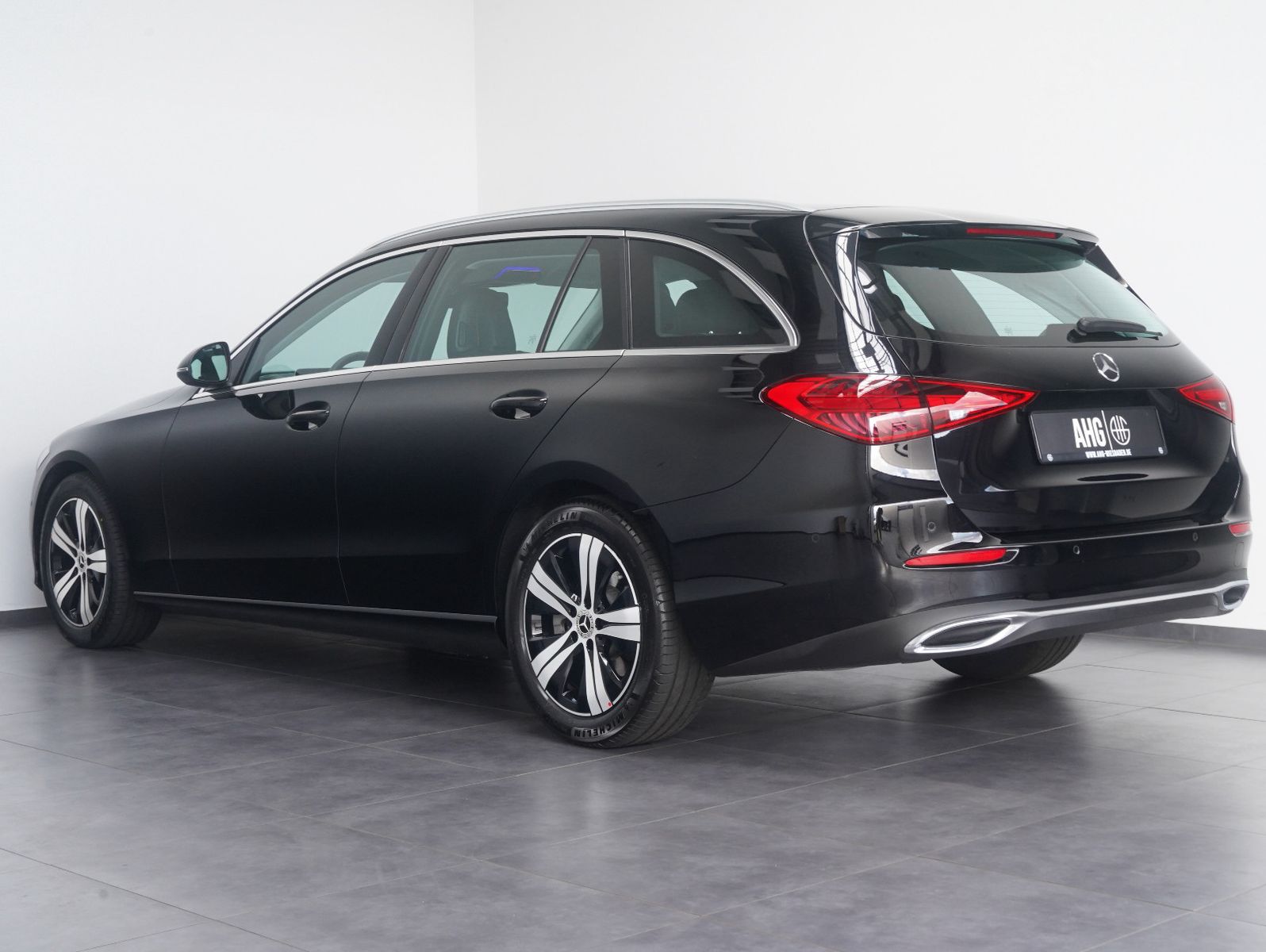 Fahrzeugabbildung Mercedes-Benz C 200 T d 2x Avantgarde LED/NAVI/MBUX/KAMERA