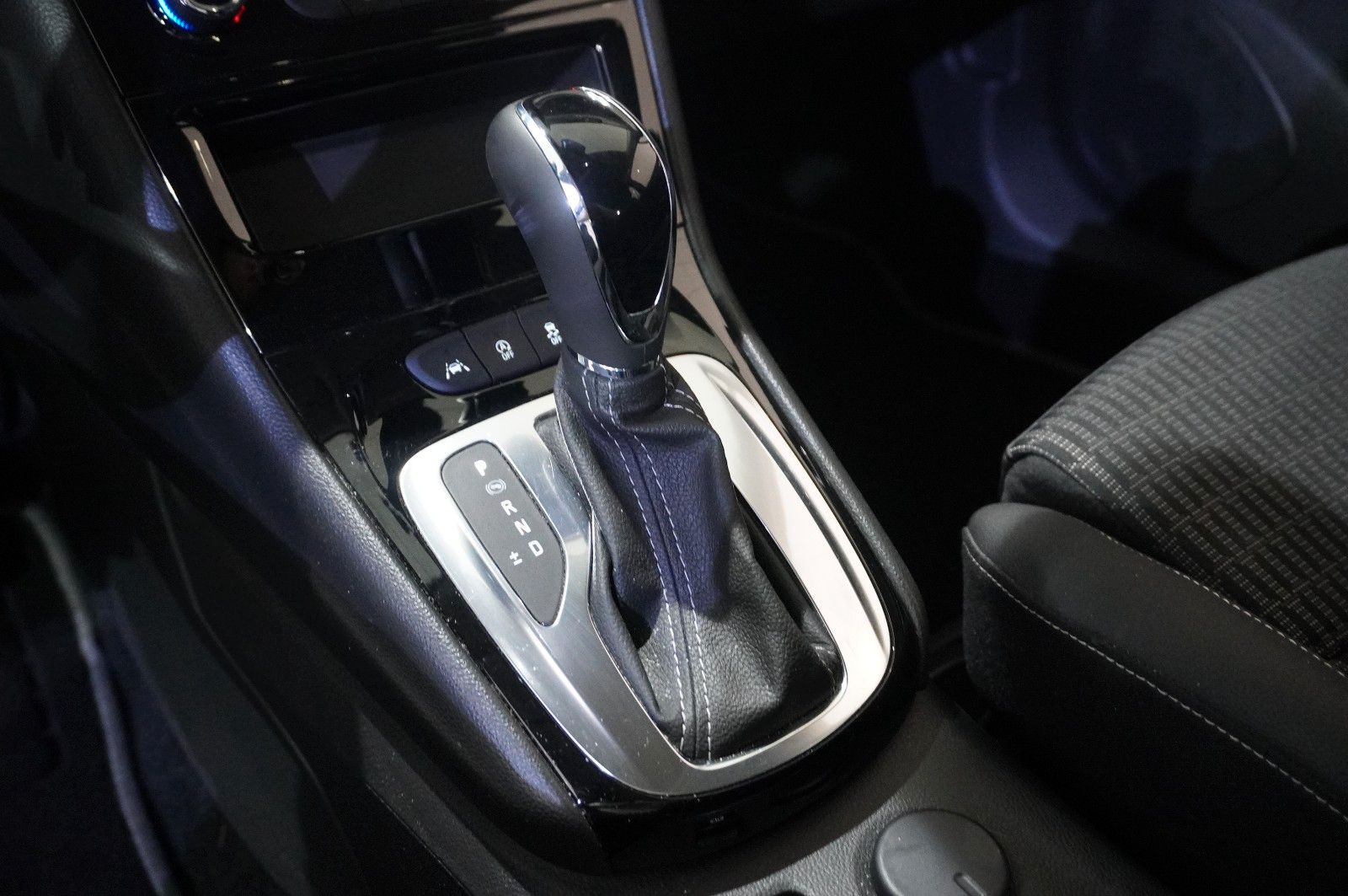 Fahrzeugabbildung Opel Astra K ST 1.4 ELEGANCE NAVI/LED/KAMERA/SPORT/SH