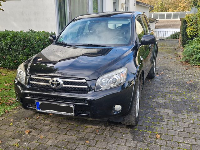 Toyota RAV 4 2.2-l-D-CAT 4x4 Executive Executive