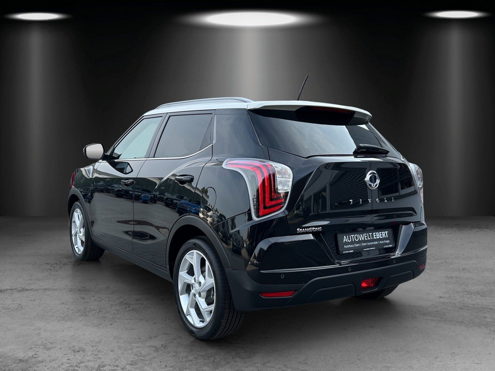 Fahrzeugabbildung Ssangyong Tivoli Fizz 1.5 T-GDI KAMERA/SHZ/NAVI/TEMPOMAT/