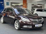 Opel Insignia A Sports Tourer 4x4*LEDER*NAVI*SITZH* - Opel Insignia aus 2011: Sports Tourer