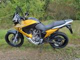 Honda Transalp XL700VA RD13 Goldgelb mit ABS u. Extras - Offers