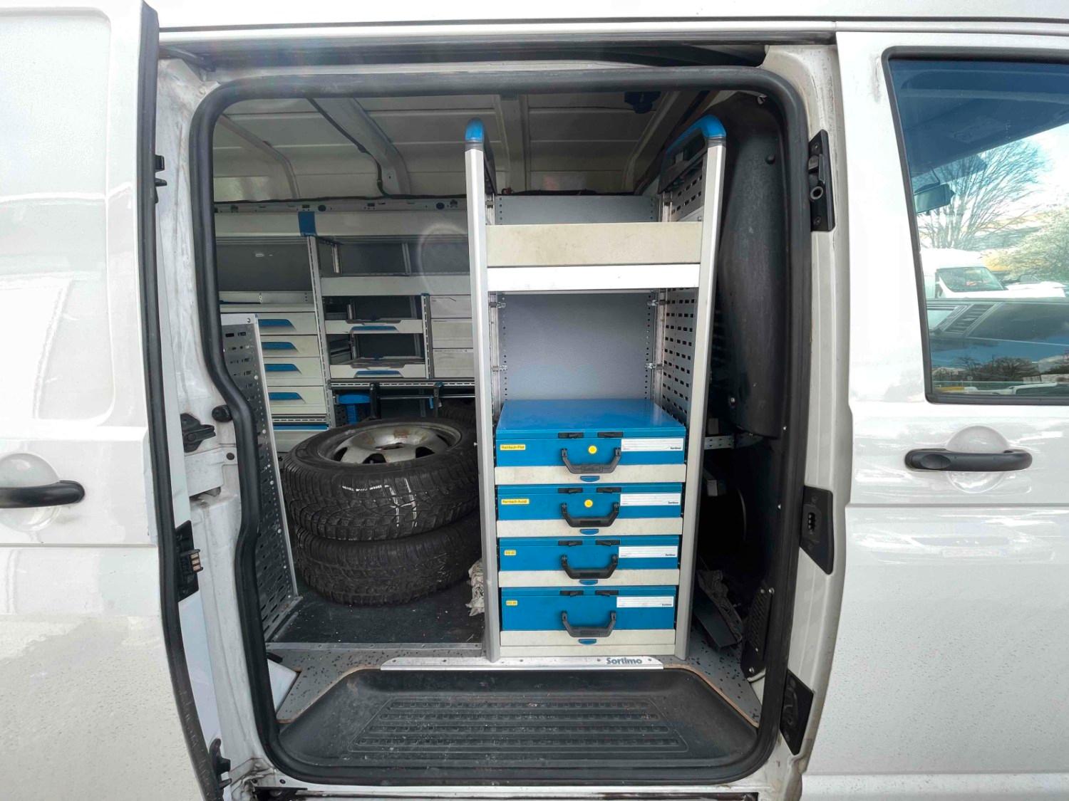 Volkswagen T6 Transporter Kasten Mittelhochdach lang  Klima