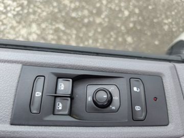 Volkswagen T6.1 Transporter *Klima*9-Sitze*DAB*Alu*PDC*SHZ*