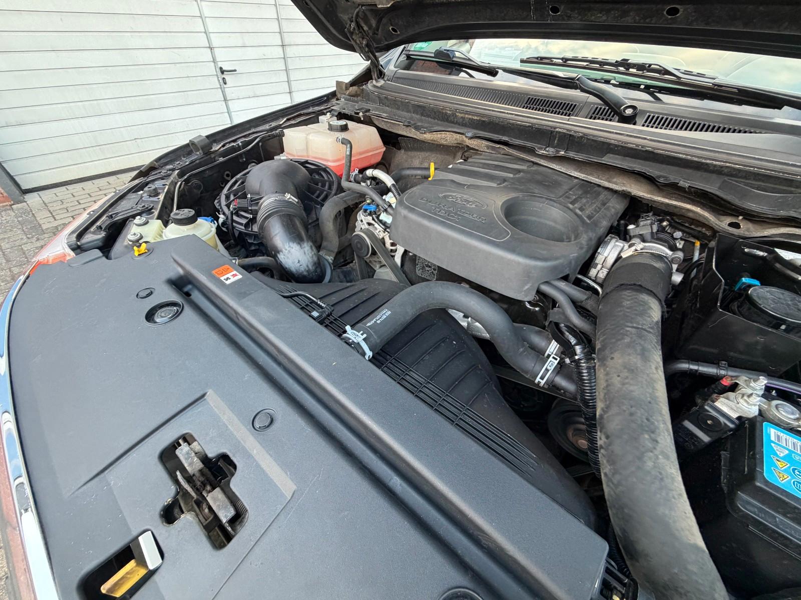 Ford Ranger Extracabine Limited édition  2.2 150ch - Cuir - Attelage - Vidange récente -