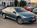 Volkswagen Passat 1.8 TSI Highline*AUTOMATIK*8-FACH*NAVI*BT - Volkswagen Passat: 1.8